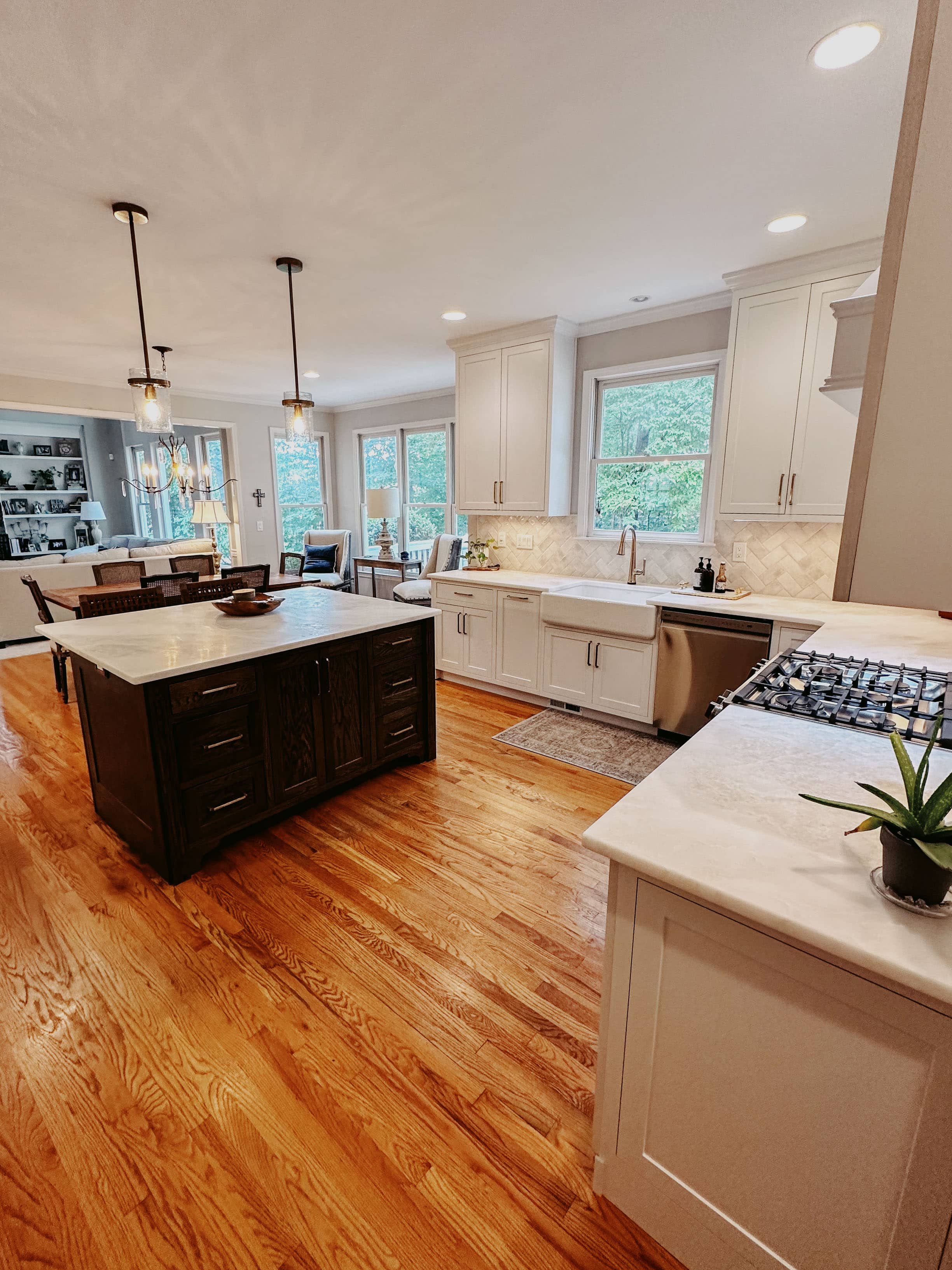 Farmhouse Kitchen, Snellville